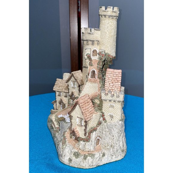 David Winter Cottages Landowners Collection CASTLE GATE 1984 Limited Edition EUC - Picture 2 of 8